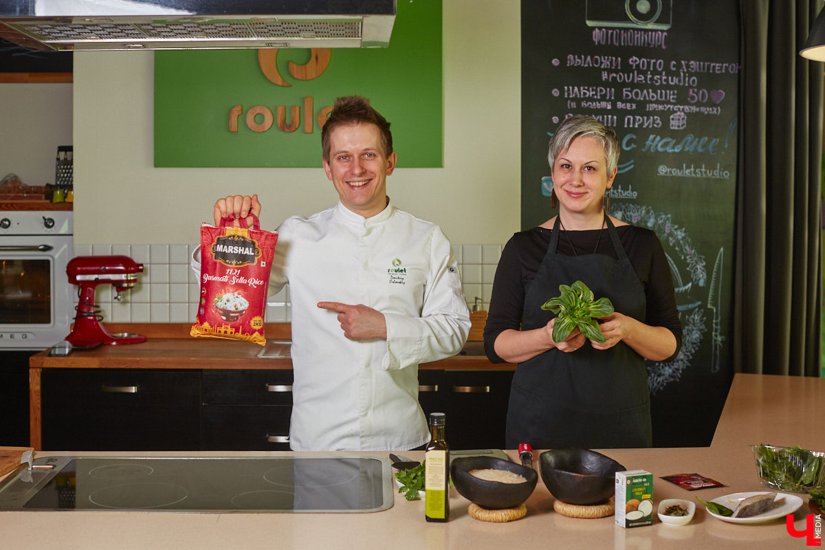 Что будет, если дать сковородку бизнес-тренеру, умеющему «прожаривать» продавцов? Автор канала «Всемогущий отдел продаж» нашла во Владимире секретное средство для воздействия на сознание.