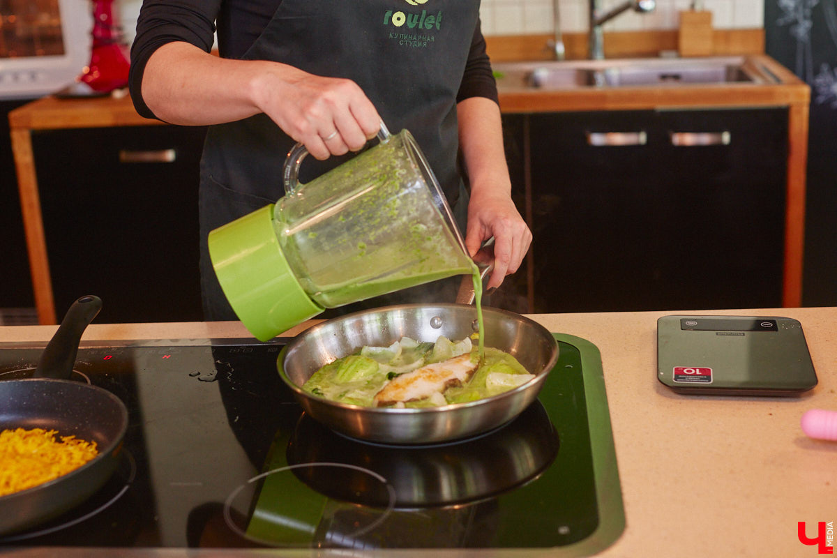 Что будет, если дать сковородку бизнес-тренеру, умеющему «прожаривать» продавцов? Автор канала «Всемогущий отдел продаж» нашла во Владимире секретное средство для воздействия на сознание.