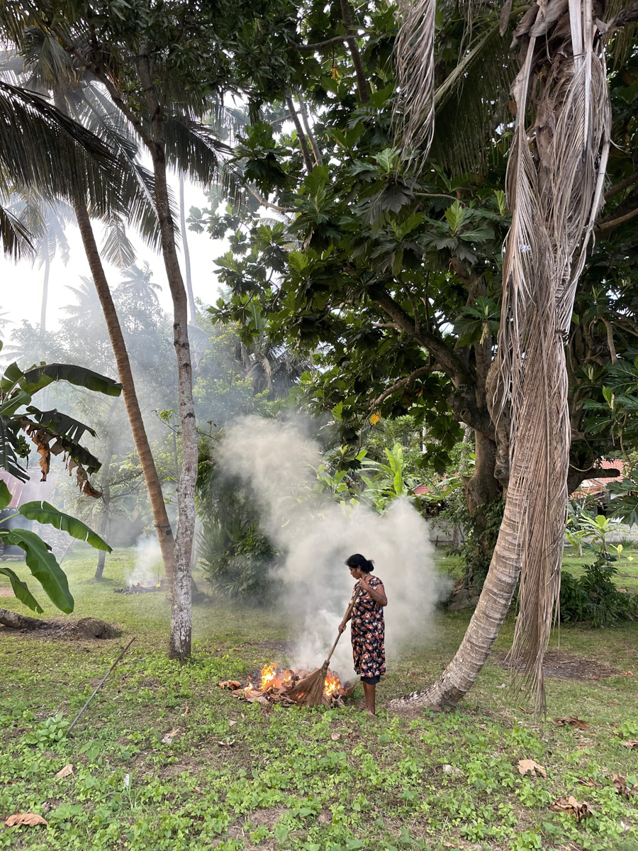 Константин Востриков четыре месяца прожил на острове в Индийском океане. Шри-Ланка — идеальное место для сёрфинга, а потому и пленила его возможностью поймать волну верхом на доске. Ради любимого хобби молодой человек был готов проводить на воде круглые сутки, а теперь, вернувшись домой во Владимир, вспоминает о том, как же это было круто!