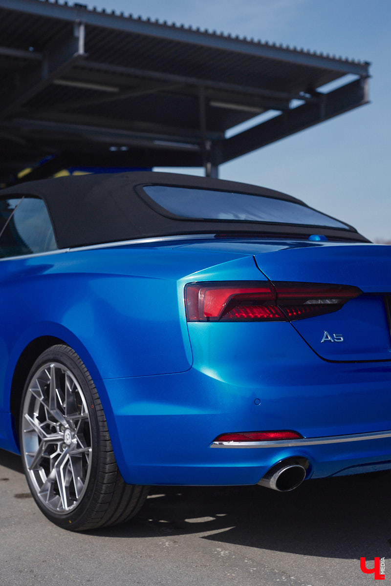 «Раньше на нем колесили по Калифорнии, теперь вот я буду кататься по нашим дорогам». Житель областного центра купил кабриолет за 3,5 миллиона рублей и при этом все равно решил доработать его внешний вид. После тюнинга у машины не только новый цвет, но и диски. Свой автомобиль после апгрейда Юрий первым делом продемонстрировал нашему изданию, так что приглашаем к совместному просмотру!