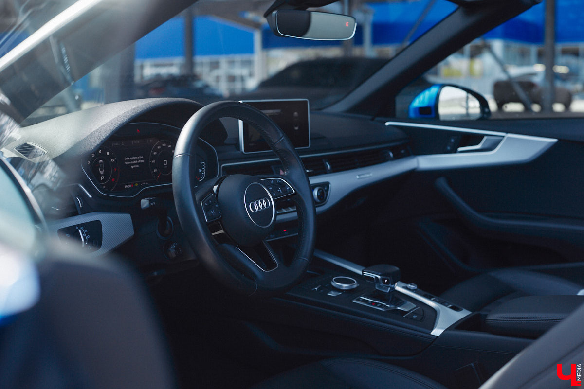 «Раньше на нем колесили по Калифорнии, теперь вот я буду кататься по нашим дорогам». Житель областного центра купил кабриолет за 3,5 миллиона рублей и при этом все равно решил доработать его внешний вид. После тюнинга у машины не только новый цвет, но и диски. Свой автомобиль после апгрейда Юрий первым делом продемонстрировал нашему изданию, так что приглашаем к совместному просмотру!