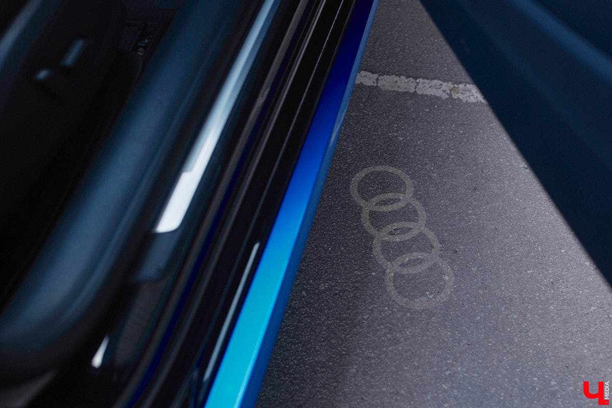 «Раньше на нем колесили по Калифорнии, теперь вот я буду кататься по нашим дорогам». Житель областного центра купил кабриолет за 3,5 миллиона рублей и при этом все равно решил доработать его внешний вид. После тюнинга у машины не только новый цвет, но и диски. Свой автомобиль после апгрейда Юрий первым делом продемонстрировал нашему изданию, так что приглашаем к совместному просмотру!