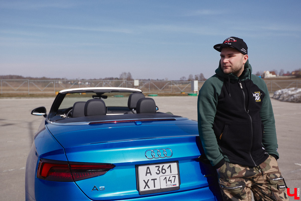 «Раньше на нем колесили по Калифорнии, теперь вот я буду кататься по нашим дорогам». Житель областного центра купил кабриолет за 3,5 миллиона рублей и при этом все равно решил доработать его внешний вид. После тюнинга у машины не только новый цвет, но и диски. Свой автомобиль после апгрейда Юрий первым делом продемонстрировал нашему изданию, так что приглашаем к совместному просмотру!