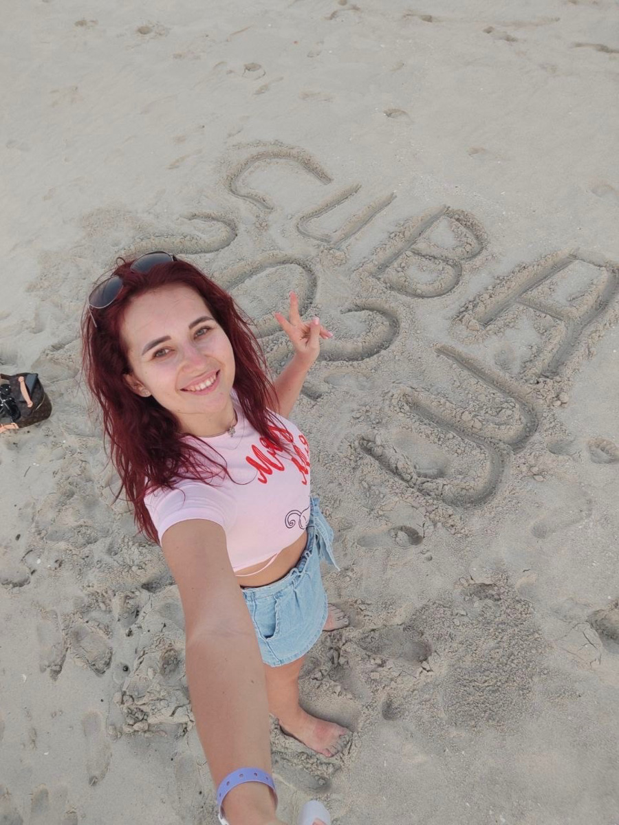 В феврале Валерия Лебедева побывала на популярном фестивале сальсы на Кубе, а заодно сняла фильм о своем путешествии. Сейчас девушка снова собирает чемоданы, чтобы вернуться на Остров свободы. Чем он ее зацепил? Рассказываем в нашей статье.