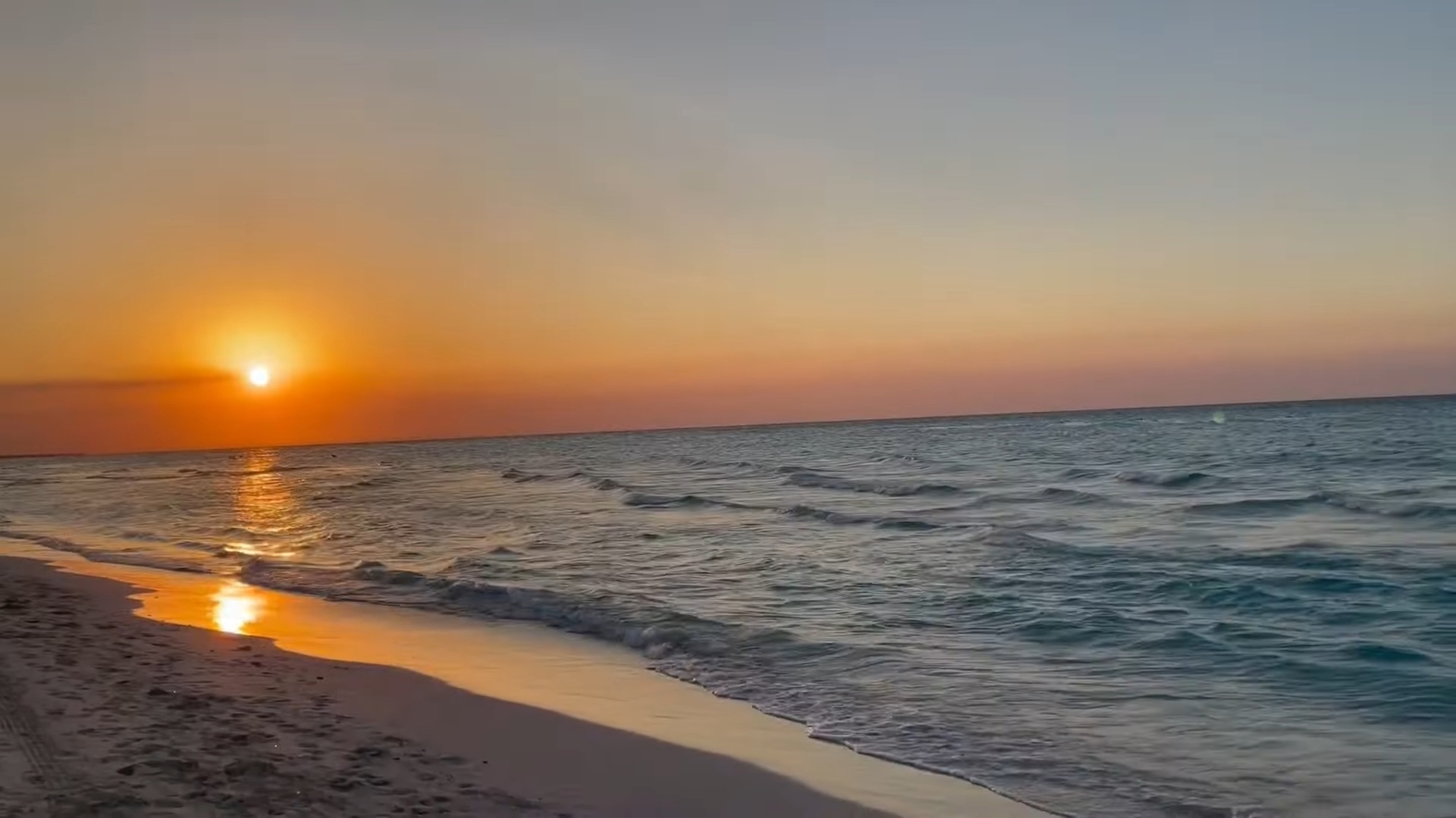 В феврале Валерия Лебедева побывала на популярном фестивале сальсы на Кубе, а заодно сняла фильм о своем путешествии. Сейчас девушка снова собирает чемоданы, чтобы вернуться на Остров свободы. Чем он ее зацепил? Рассказываем в нашей статье.