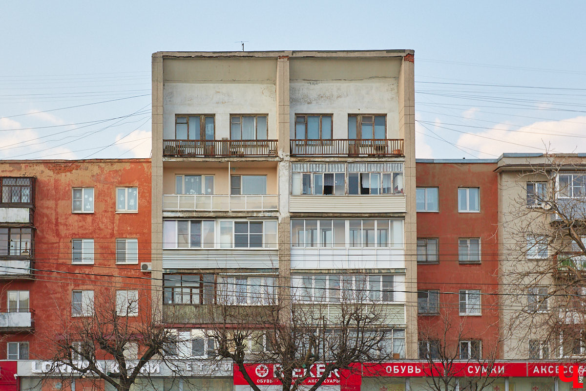 Борис Шиганов один из тех, кто создавал послевоенный облик нашего города. Наибольший вклад мужчина внес в развитие проспекта Ленина. «Ключ-Медиа» прошелся по его широким тротуарам, оценив самые интересные проекты владимирского архитектора.