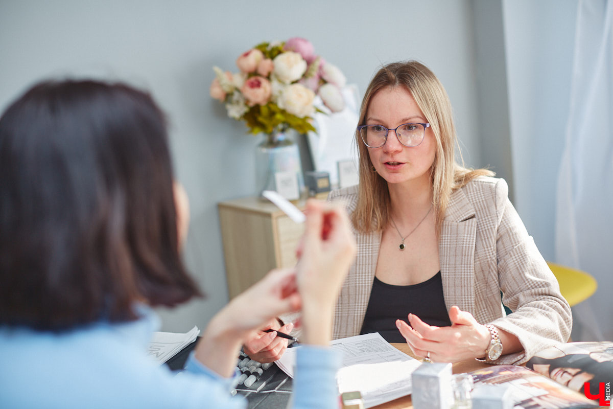 К анализу своего стиля со специалистом современные девушки уже привыкли. А как насчет разбора парфюмерного гардероба?! Не слышали о таком? Мы все уже узнали для вас! И даже испытали на себе...