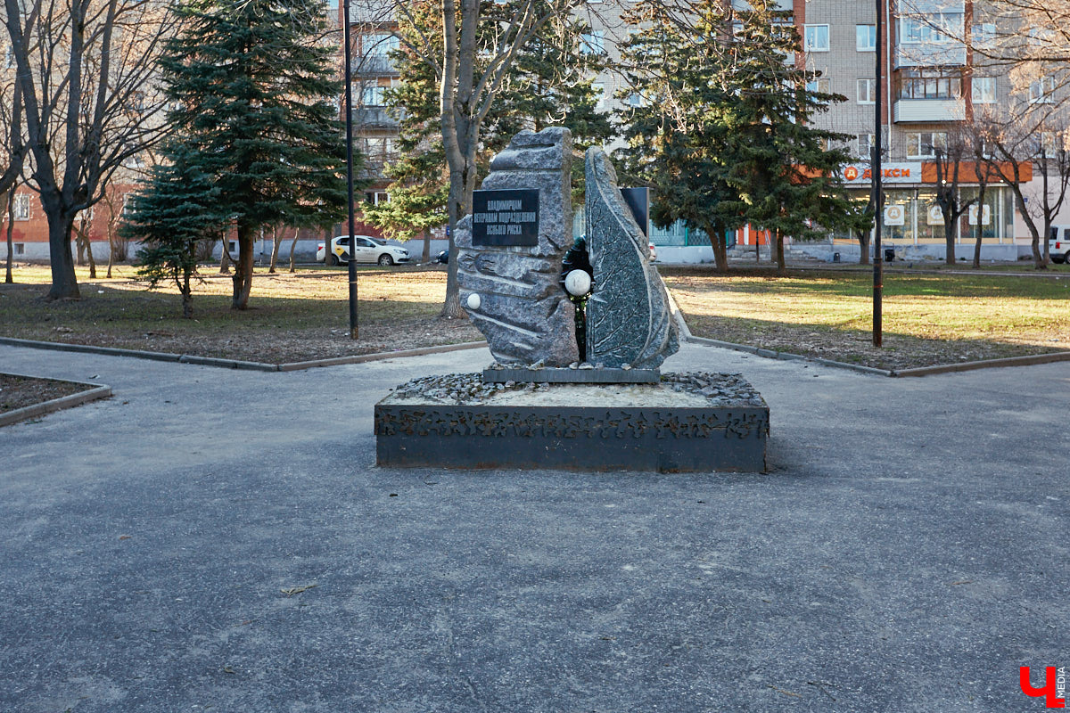 Во Владимире стартовало голосование за благоустройство общественных территорий. Проект-победитель преобразят в следующем году. Среди претендентов на успех шесть скверов и одна прогулочная зона. Решение примут жители города.