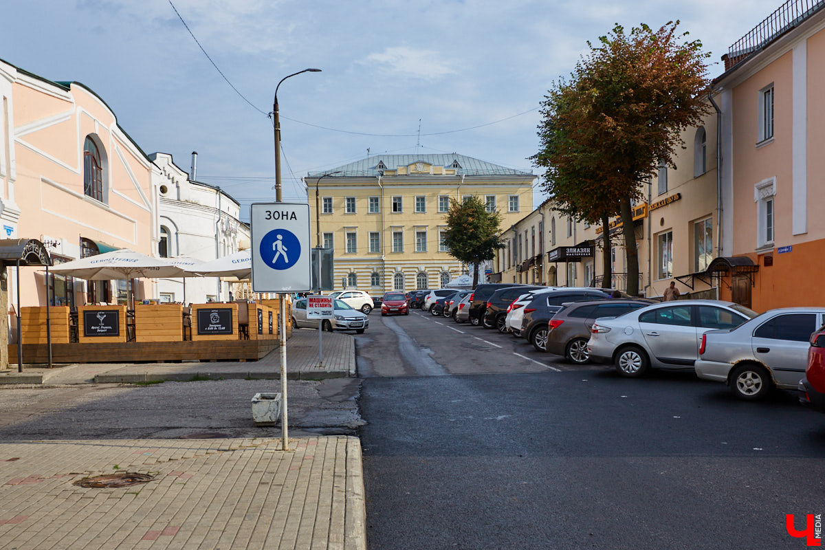Во Владимире стартовало голосование за благоустройство общественных территорий. Проект-победитель преобразят в следующем году. Среди претендентов на успех шесть скверов и одна прогулочная зона. Решение примут жители города.