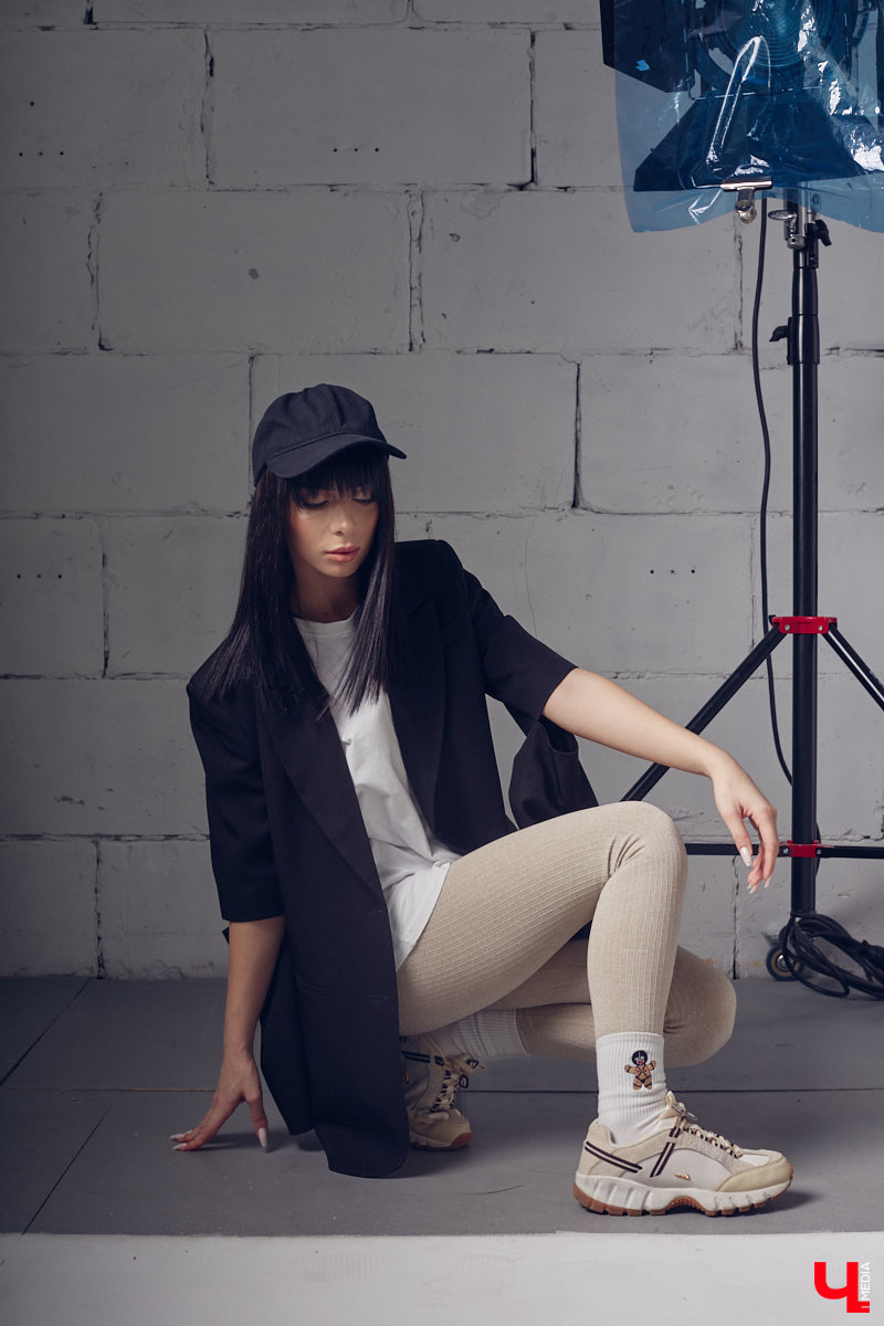 У некоторых людей будто есть внутренний стиль-радар, позволяющий им всегда иметь наготове яркие образы. Как быть модным семь дней в неделю, «Ключ-Медиа» рассказала владимирский блогер Нигина Мирова.