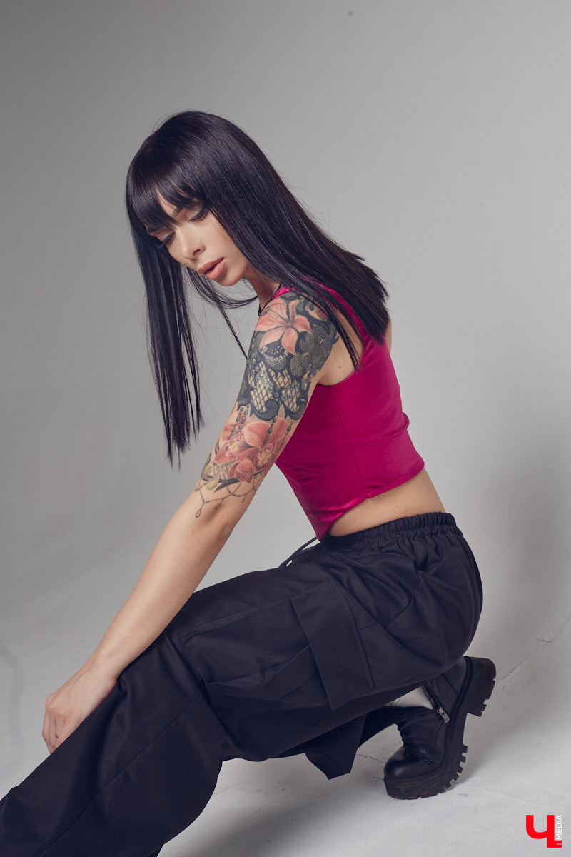 У некоторых людей будто есть внутренний стиль-радар, позволяющий им всегда иметь наготове яркие образы. Как быть модным семь дней в неделю, «Ключ-Медиа» рассказала владимирский блогер Нигина Мирова.