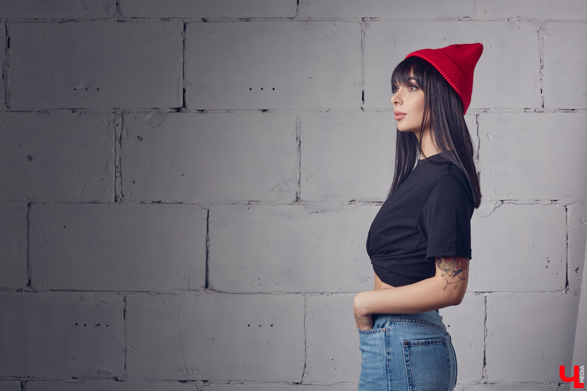 У некоторых людей будто есть внутренний стиль-радар, позволяющий им всегда иметь наготове яркие образы. Как быть модным семь дней в неделю, «Ключ-Медиа» рассказала владимирский блогер Нигина Мирова.