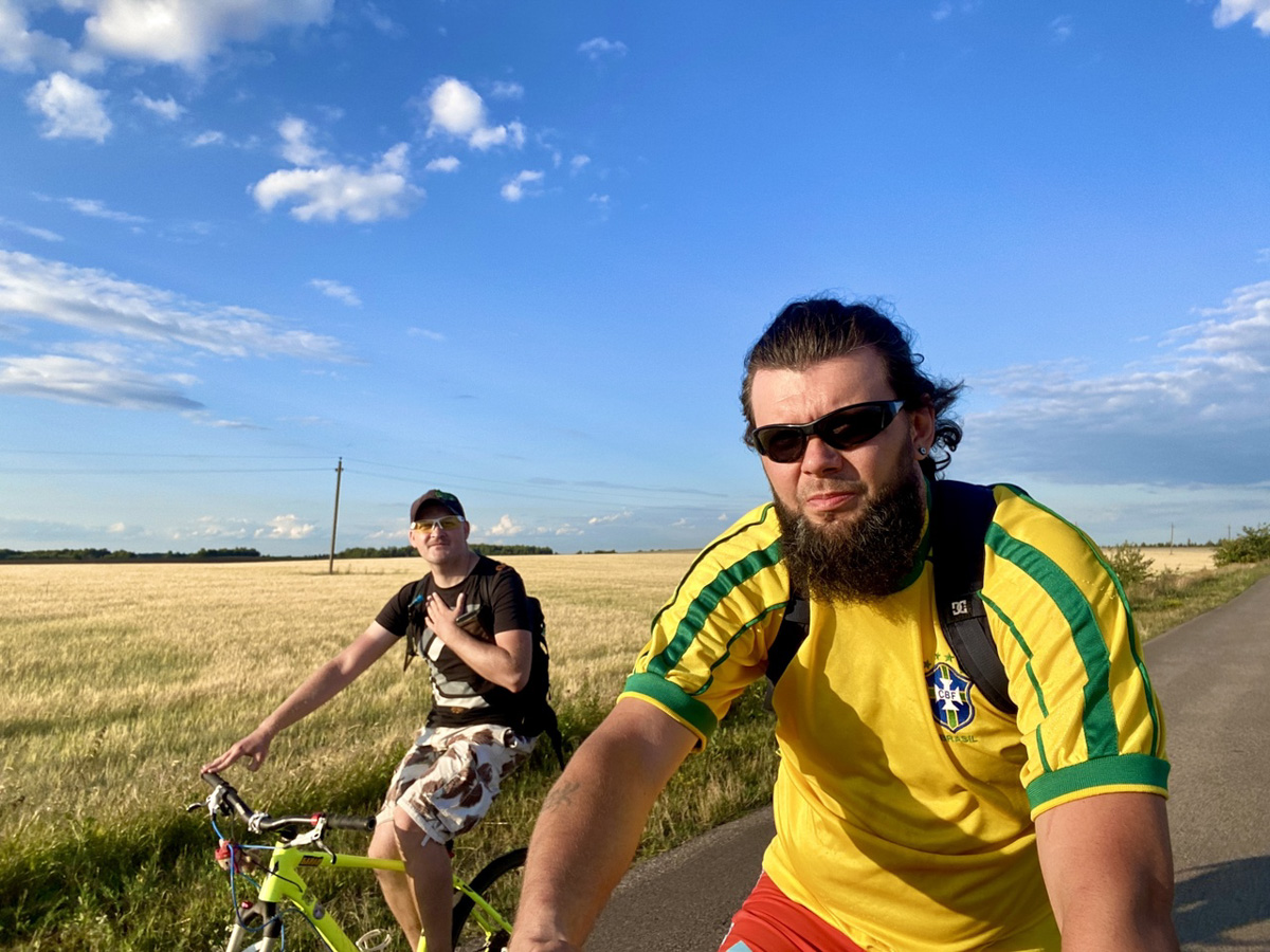 Мало что в мире сравнится с пейзажами Владимирской области. Сомневаетесь? Значит, вы еще ни разу не выезжали на двухколесном «коне» за пределы города. В какую же сторону крутить педали, чтобы насладиться красотой родных краев, «Ключ-Медиа» рассказал велоэксперт Андрей Трубин.