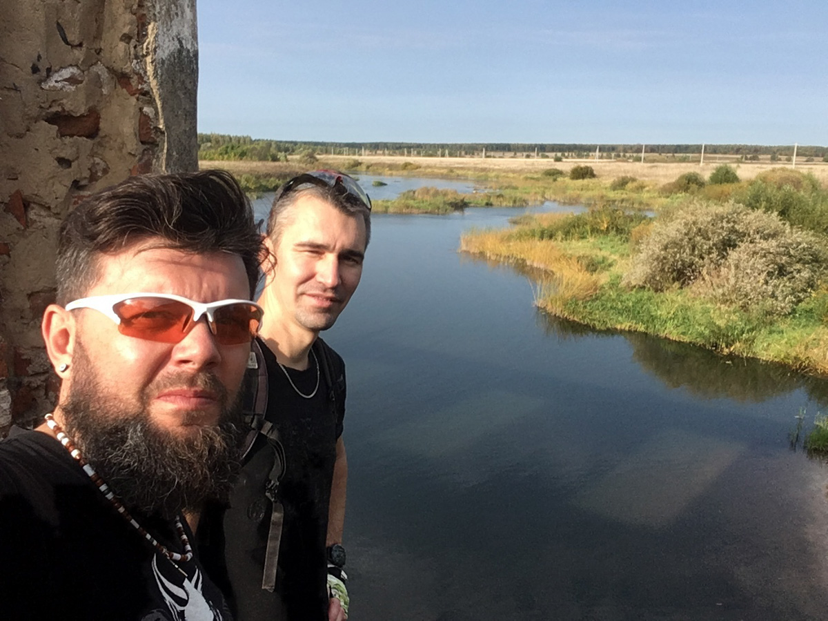 Мало что в мире сравнится с пейзажами Владимирской области. Сомневаетесь? Значит, вы еще ни разу не выезжали на двухколесном «коне» за пределы города. В какую же сторону крутить педали, чтобы насладиться красотой родных краев, «Ключ-Медиа» рассказал велоэксперт Андрей Трубин.