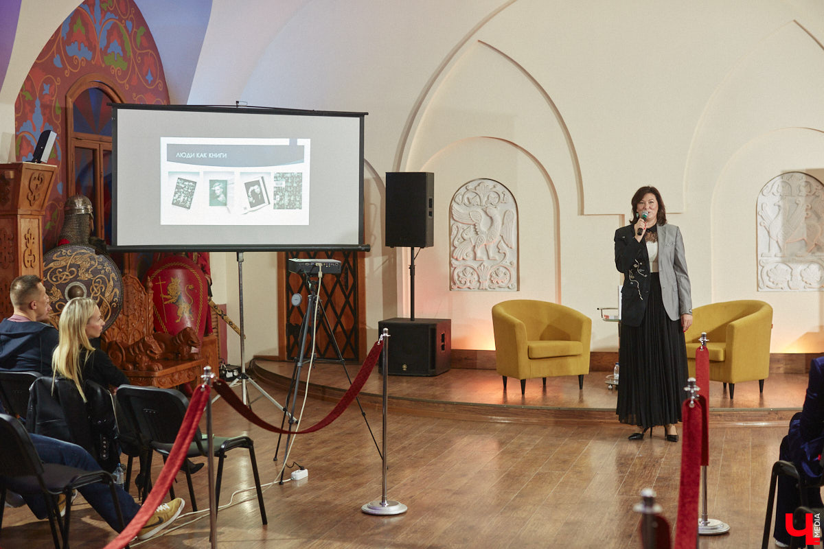 Свет увидела книга «Женские истории Золотого кольца», героинями которой стали успешные леди из Владимирской области. Чей же путь попал на страницы издания и кто вдохновляет жительниц 33-го региона, выяснил «Ключ-Медиа» на творческой встрече с писательницей Юлией Деминой.