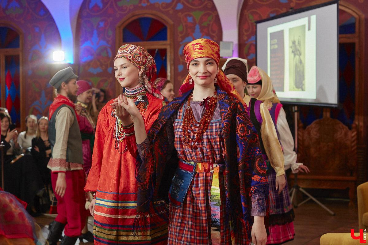 Свет увидела книга «Женские истории Золотого кольца», героинями которой стали успешные леди из Владимирской области. Чей же путь попал на страницы издания и кто вдохновляет жительниц 33-го региона, выяснил «Ключ-Медиа» на творческой встрече с писательницей Юлией Деминой.