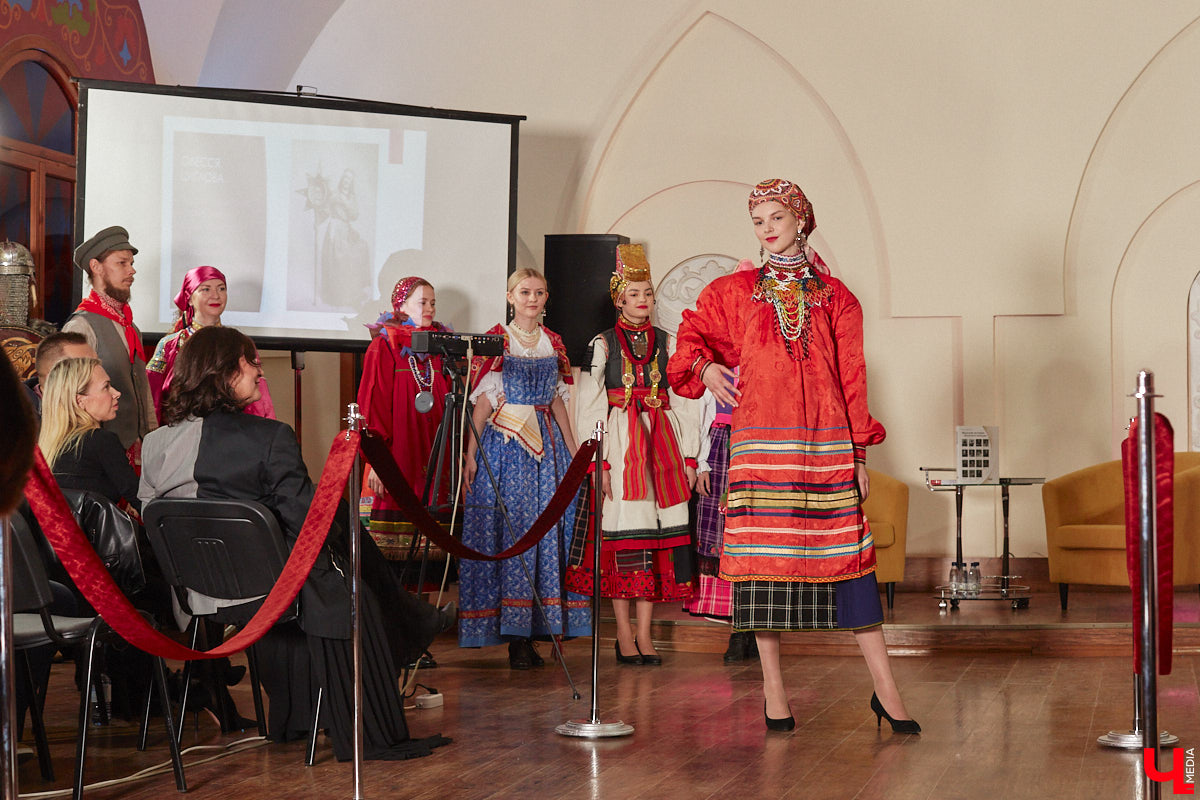 Свет увидела книга «Женские истории Золотого кольца», героинями которой стали успешные леди из Владимирской области. Чей же путь попал на страницы издания и кто вдохновляет жительниц 33-го региона, выяснил «Ключ-Медиа» на творческой встрече с писательницей Юлией Деминой.