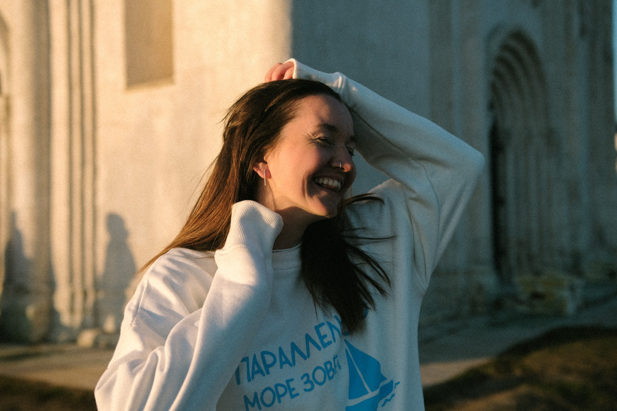 Хотите организовать себе на майские праздники необычное приключение? Что ж, осталось просто взять в руки весла, сесть в байдарку или катамаран и оказаться прямо в центре событий! Все условия для этого предоставляет клуб путешествий «Параллель 56». С его гидами-инструкторами покорить водную стихию сможет каждый.