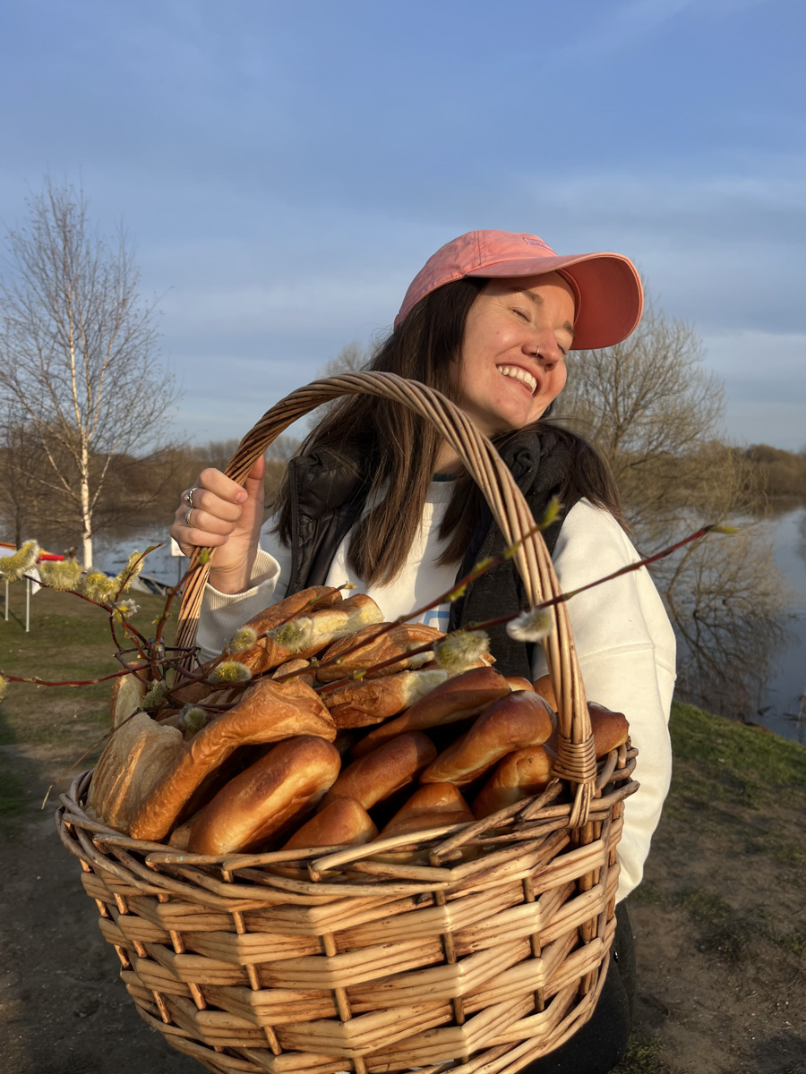 Хотите организовать себе на майские праздники необычное приключение? Что ж, осталось просто взять в руки весла, сесть в байдарку или катамаран и оказаться прямо в центре событий! Все условия для этого предоставляет клуб путешествий «Параллель 56». С его гидами-инструкторами покорить водную стихию сможет каждый.