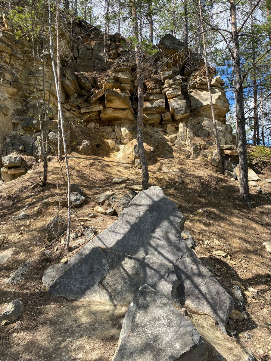 Хотите организовать себе на майские праздники необычное приключение? Что ж, осталось просто взять в руки весла, сесть в байдарку или катамаран и оказаться прямо в центре событий! Все условия для этого предоставляет клуб путешествий «Параллель 56». С его гидами-инструкторами покорить водную стихию сможет каждый.