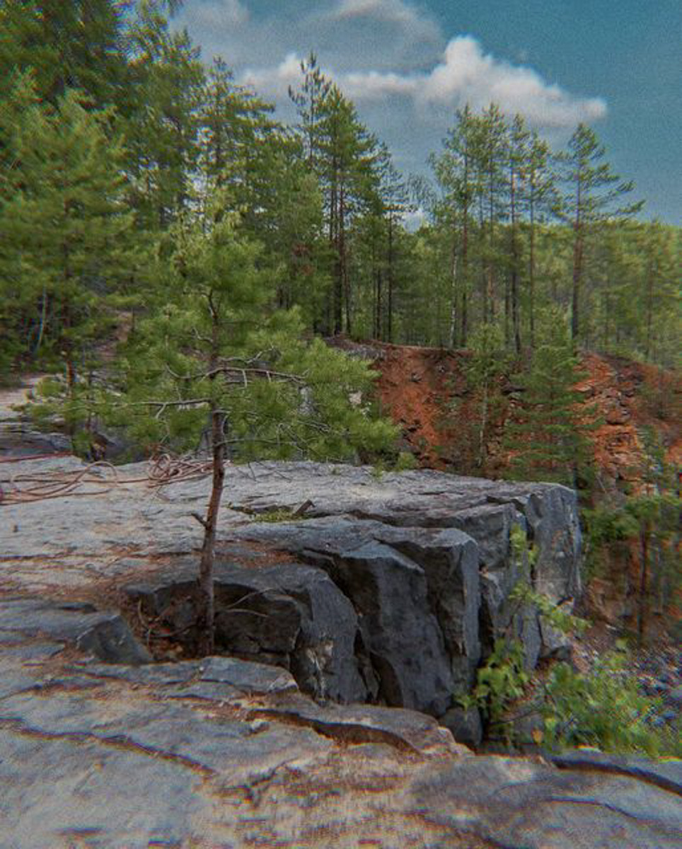 Хотите организовать себе на майские праздники необычное приключение? Что ж, осталось просто взять в руки весла, сесть в байдарку или катамаран и оказаться прямо в центре событий! Все условия для этого предоставляет клуб путешествий «Параллель 56». С его гидами-инструкторами покорить водную стихию сможет каждый.