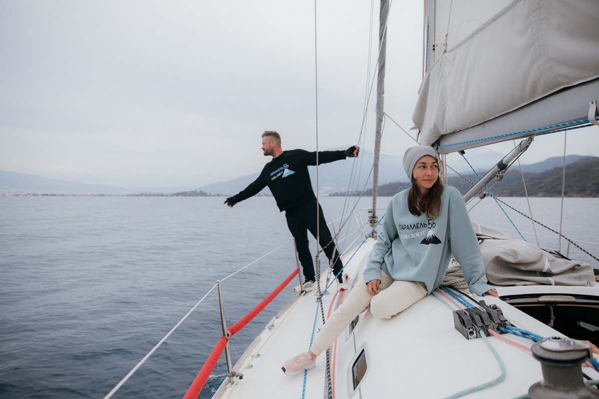 Хотите организовать себе на майские праздники необычное приключение? Что ж, осталось просто взять в руки весла, сесть в байдарку или катамаран и оказаться прямо в центре событий! Все условия для этого предоставляет клуб путешествий «Параллель 56». С его гидами-инструкторами покорить водную стихию сможет каждый.