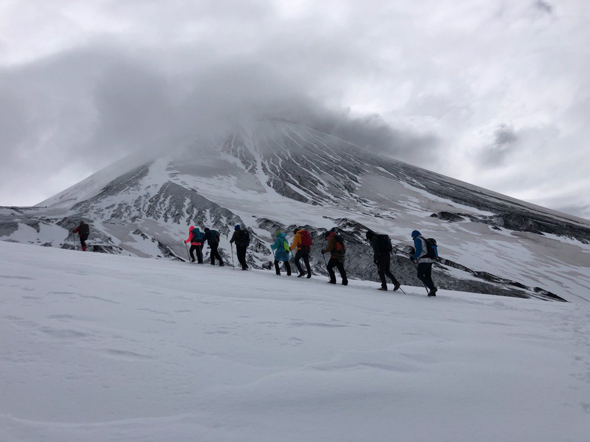 Хотите организовать себе на майские праздники необычное приключение? Что ж, осталось просто взять в руки весла, сесть в байдарку или катамаран и оказаться прямо в центре событий! Все условия для этого предоставляет клуб путешествий «Параллель 56». С его гидами-инструкторами покорить водную стихию сможет каждый.