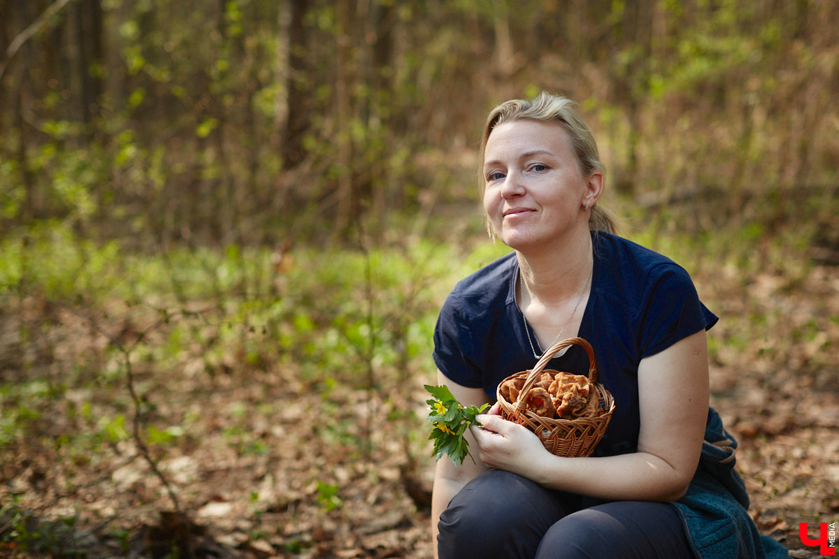 Замереть в глубине леса с телефоном в руках, чтобы сделать отличный снимок. Профессиональный грибник из Владимира Анна Писаренко уже пять лет ведет свой канал в социальных сетях. Среди ее лесных находок есть крайне интересные экземпляры.