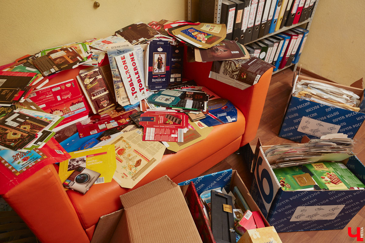 Обертка для них слаще содержимого, а погоня за этикетками — неотъемлемая часть жизни. Сакулумисты — собиратели фантиков от шоколада или конфет — есть и во Владимире. Олеся Дрозд обладает одной из крупнейших коллекций в стране, и «Ключ-Медиа» с любопытством сладкоежки заглянул в удивительный архив, где собрано более 15 тысяч экземпляров из 73 стран мира!