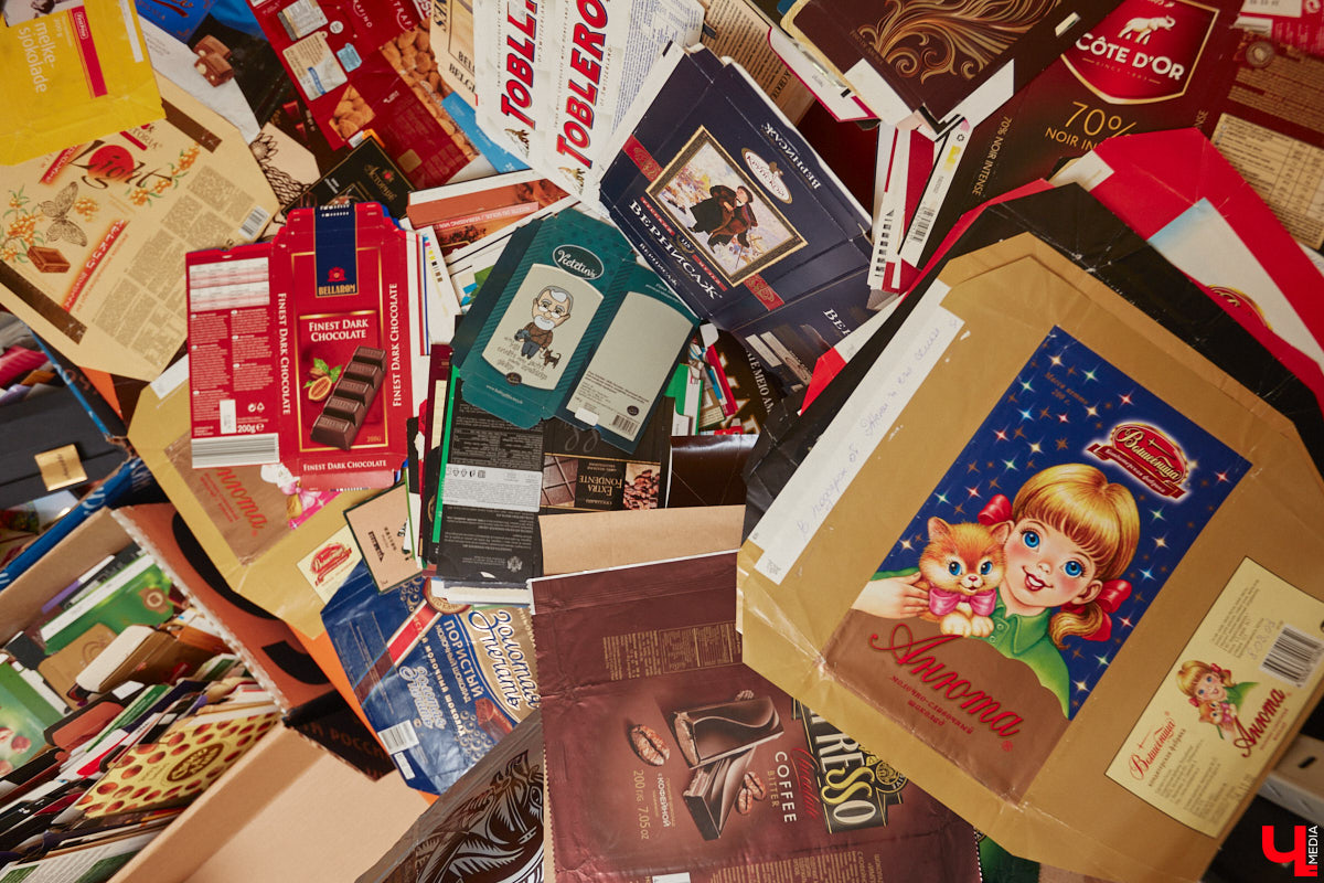 Обертка для них слаще содержимого, а погоня за этикетками — неотъемлемая часть жизни. Сакулумисты — собиратели фантиков от шоколада или конфет — есть и во Владимире. Олеся Дрозд обладает одной из крупнейших коллекций в стране, и «Ключ-Медиа» с любопытством сладкоежки заглянул в удивительный архив, где собрано более 15 тысяч экземпляров из 73 стран мира!