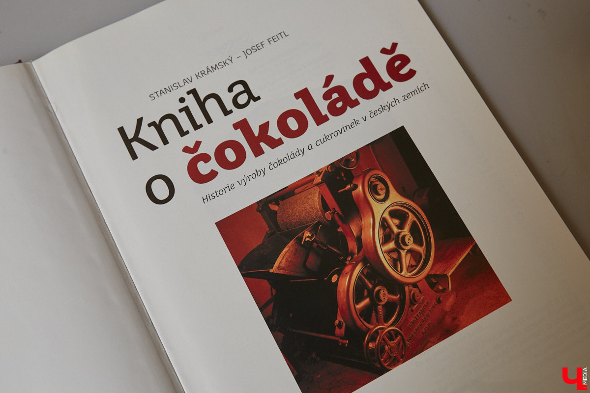 Обертка для них слаще содержимого, а погоня за этикетками — неотъемлемая часть жизни. Сакулумисты — собиратели фантиков от шоколада или конфет — есть и во Владимире. Олеся Дрозд обладает одной из крупнейших коллекций в стране, и «Ключ-Медиа» с любопытством сладкоежки заглянул в удивительный архив, где собрано более 15 тысяч экземпляров из 73 стран мира!