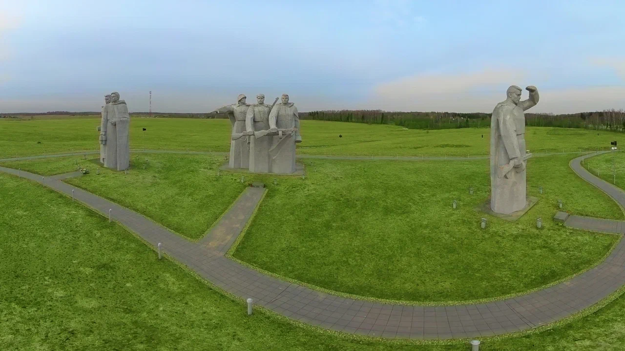 Так хочется везде побывать! Но где найти на это столько ресурсов? Решается проблема включением VR-шлема. То, что раньше казалось чудом, сейчас доступная каждому реальность. Виртуальный полет не во сне, а наяву опробовал на себе корреспондент «Ключ-Медиа».