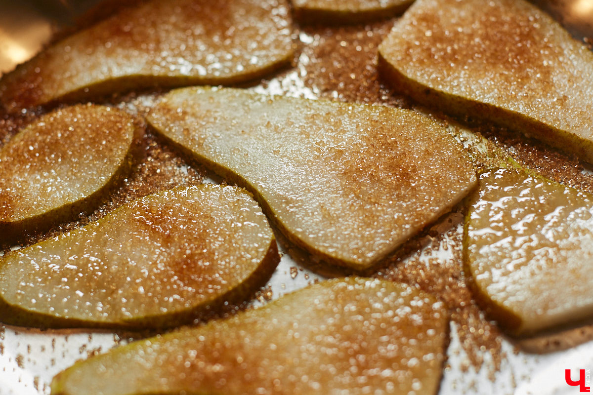 Концертный директор «ЦЕХа» приготовила любимые бутерброды певицы Мари Краймбрери, напоминающие знаменитый французский пирог. Их рецепт Ирина Трошина выведала у звезды во время ее гастролей во Владимире.