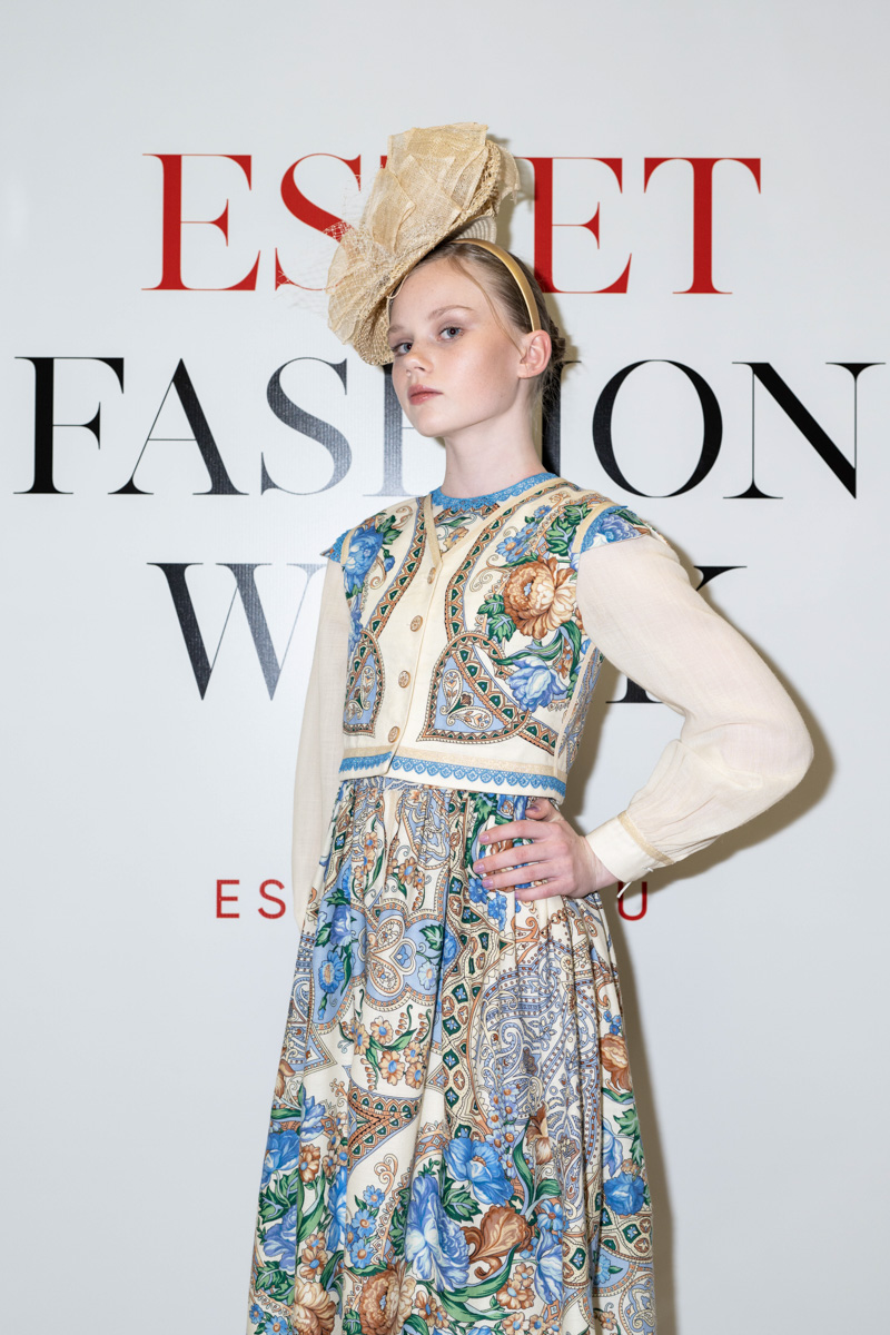 Владимирский дизайнер детской одежды Наталья Рязанова и ее ученицы приняли участие в Estet Fashion Week. Там юные модели продемонстрировали коллекцию одежды Вячеслава Зайцева. Как все прошло и какие воспоминания остались у Натальи о знаменитом мэтре, она рассказала «Ключ-Медиа».