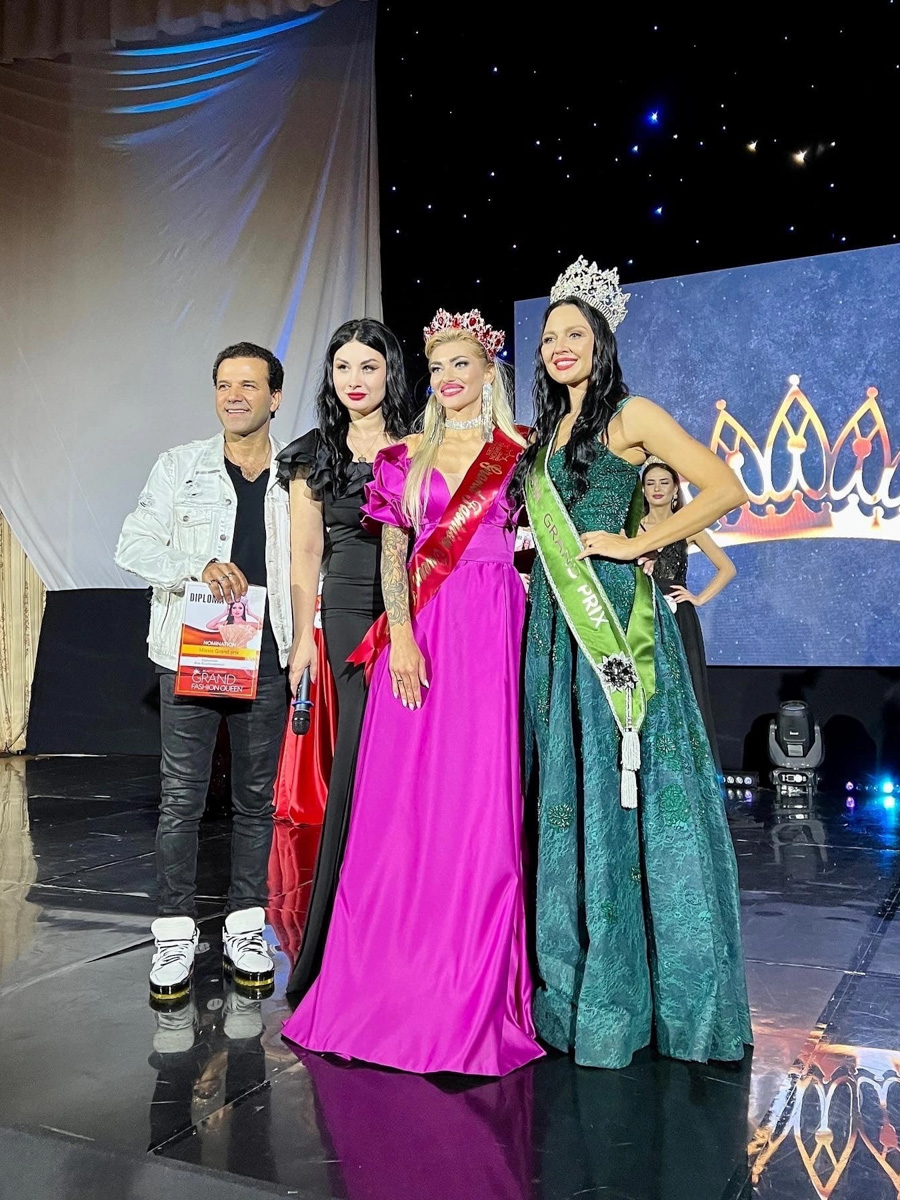 Яна Бирюкова стала обладательницей звучного титула «Миссис Grand fashion queen — 2023» на всероссийском конкурсе в Сочи, путевку на который девушка получила после победы в областном конкурсе «Владимирская земля». Как это было — читайте в нашей статье!