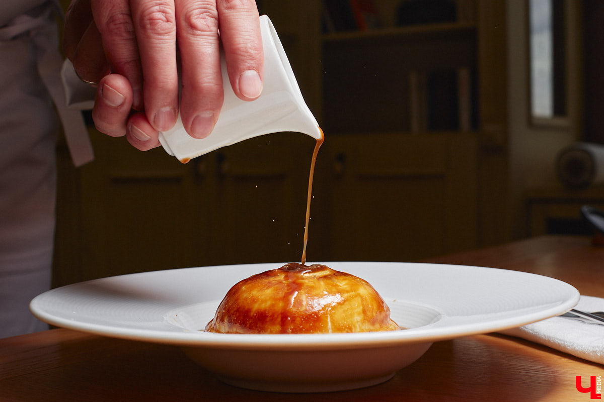 Владимирские повара приготовили ужин для большой делегации из Вьетнама. В меню были только традиционные русские блюда. Чем удивляли иностранцев, шефы рассказали и показали «Ключ-Медиа».