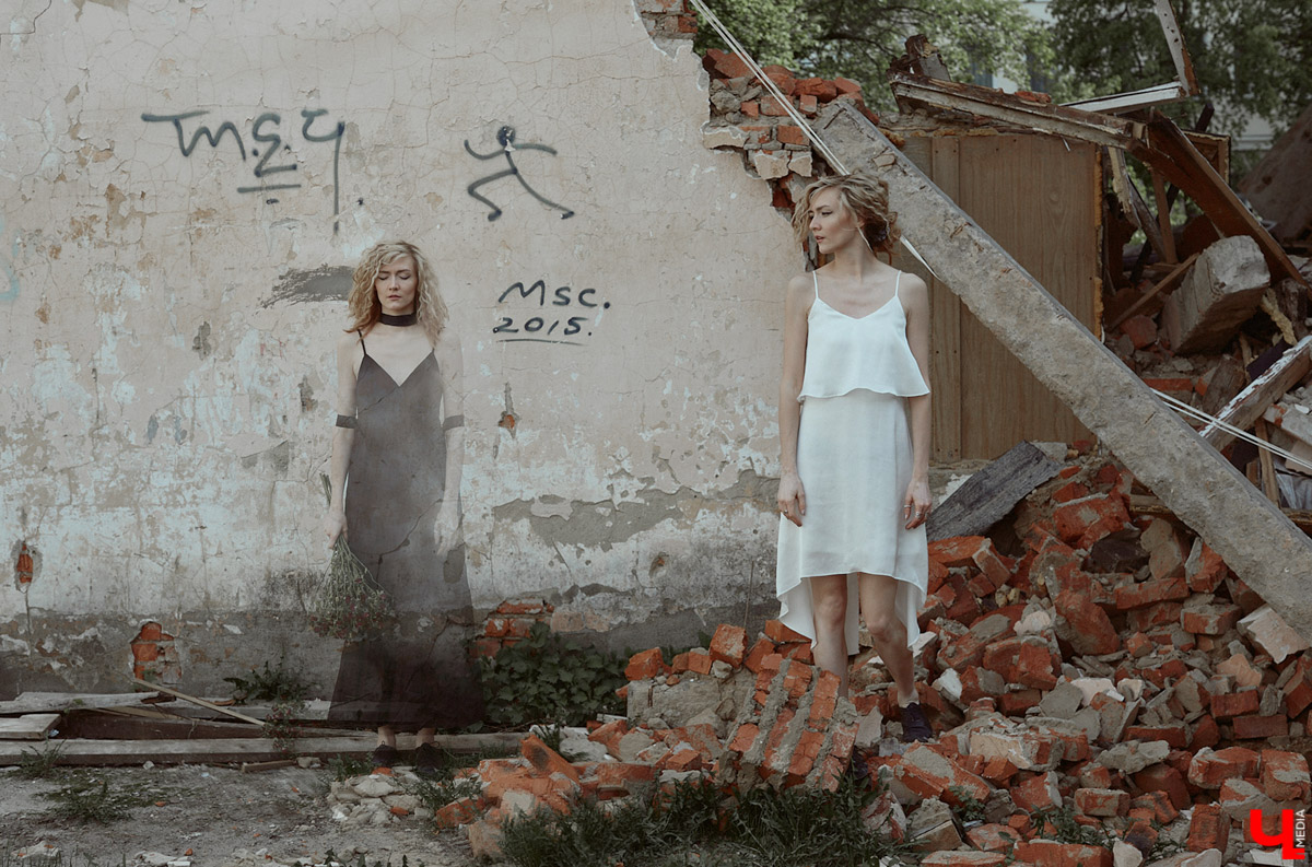 Вы наверняка слышали про обрушение части фасада на втором этаже здания № 84 на Большой Московской. В итоге состояние некоторых строений Владимира снова стало поводом для беспокойства людей. Старинные объекты в самом сердце города в один миг превращаются в груду камней. Яркий тому пример — руины на месте дома № 18 на 2-й Никольской, которые не просто так послужили площадкой для творческого экспириенса. Перформанс нацелен привлечь внимание общественности к ставшей уже острой проблеме.