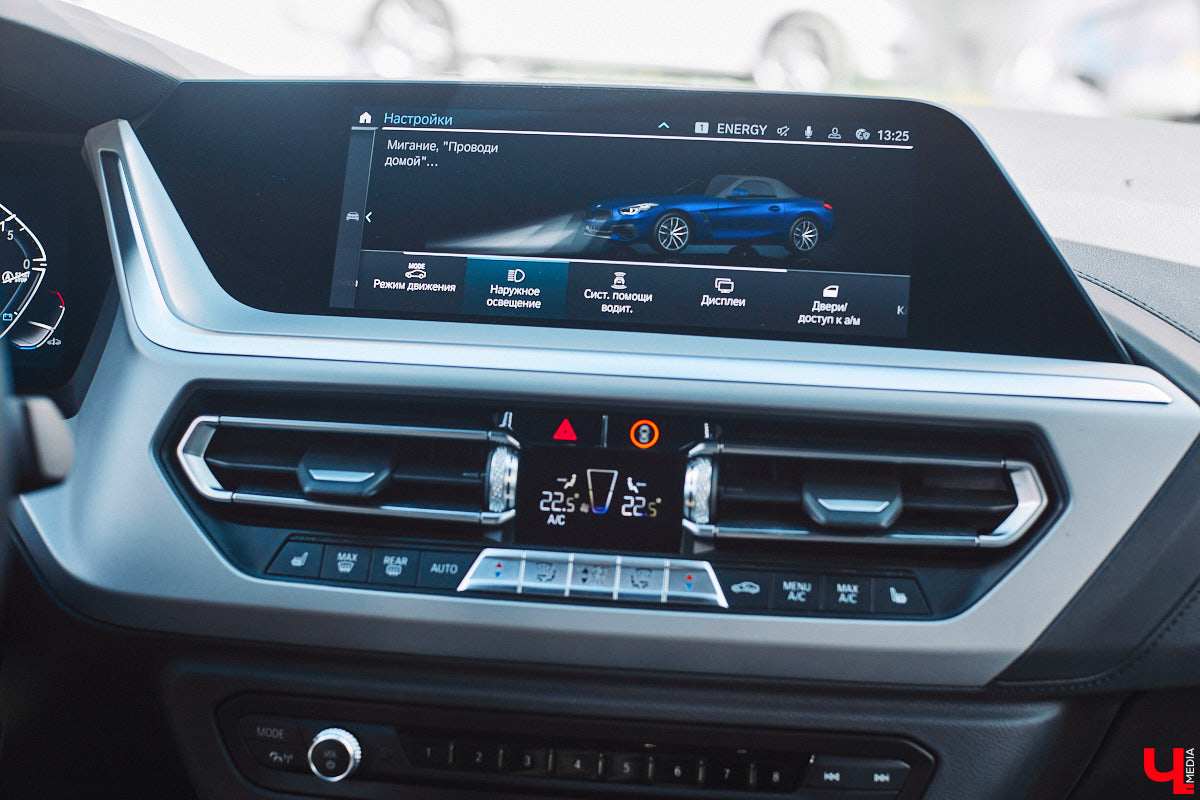 Житель Владимира приобрел двухместный кабриолет марки BMW, причем по параллельному импорту и за немалые деньги. Презентовать спорткар молодой человек решил именно «Ключ-Медиа» прямо в автосервисе. Там же модель с откидной крышей и протестировали. Предлагаем оценить последнюю версию родстера в нашем фоторепортаже!