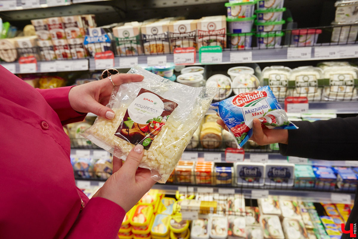 Владимирская бизнес-леди Мария Киселева, автор уникального подкаста «Бюстгальтер, милый мой бюстгальтер» и резидент Ассоциации брафиттеров, устроила «Танго» на кухне!