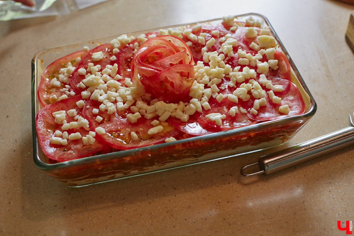 Владимирская бизнес-леди Мария Киселева, автор уникального подкаста «Бюстгальтер, милый мой бюстгальтер» и резидент Ассоциации брафиттеров, устроила «Танго» на кухне!