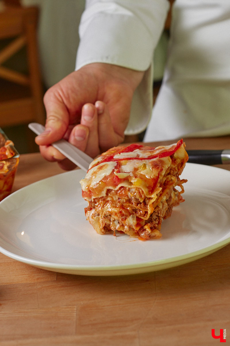 Владимирская бизнес-леди Мария Киселева, автор уникального подкаста «Бюстгальтер, милый мой бюстгальтер» и резидент Ассоциации брафиттеров, устроила «Танго» на кухне!