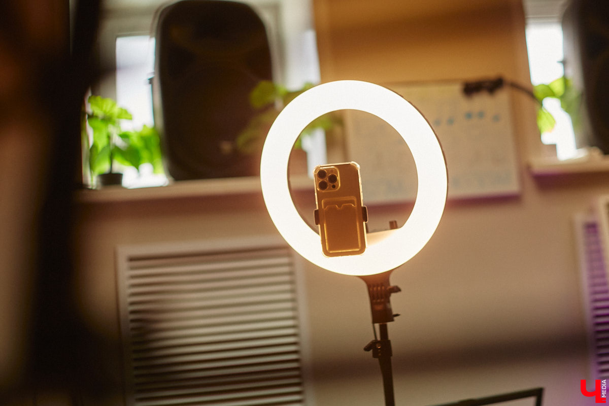 Не знаете, как провести вечер пятницы? Тогда посетите отчетный концерт двух творческих пространств Владимира. На сцену выйдут ученики и преподаватели танцевальной академии LaViDanza и лаборатории музыки Muzlab.PRО. Это стоит увидеть!