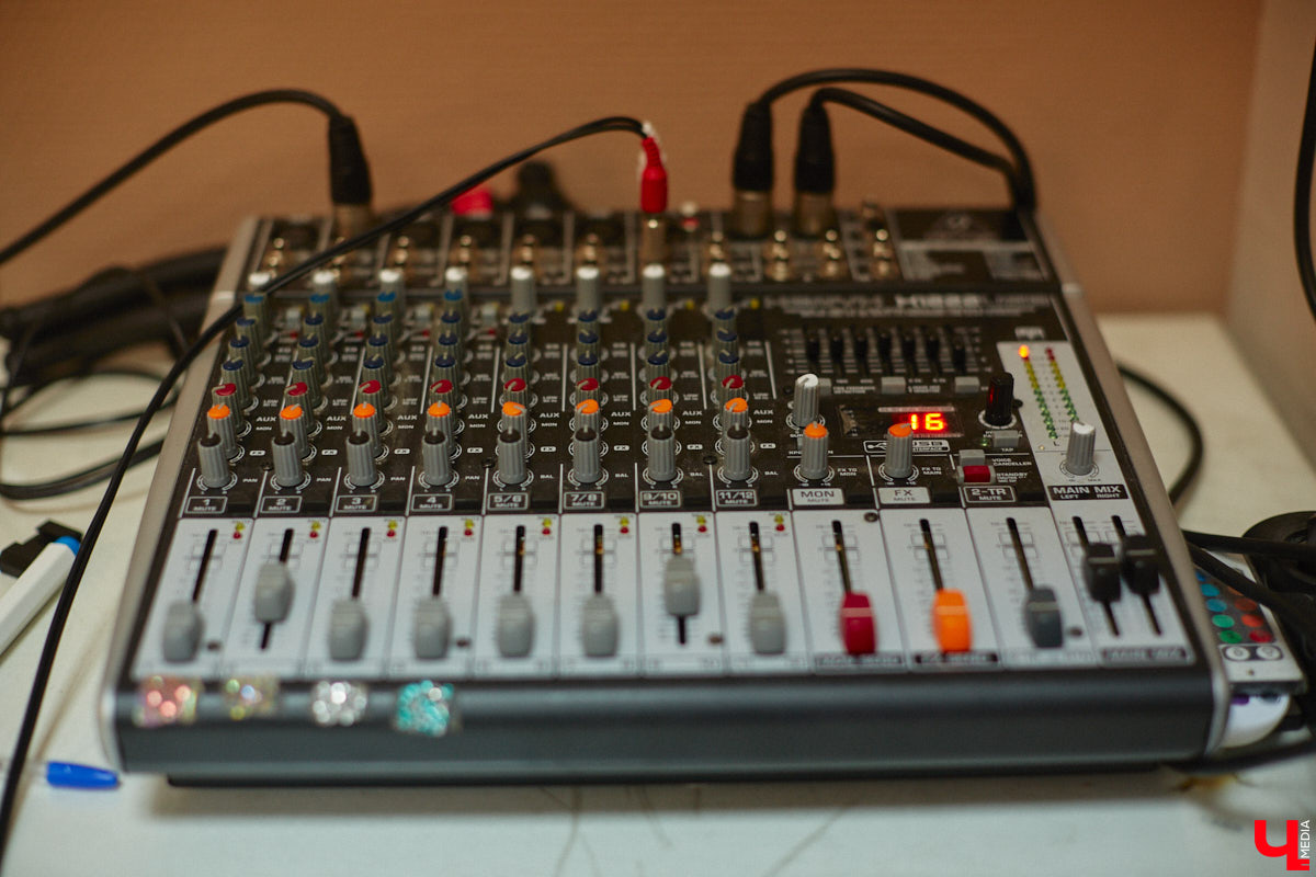 Не знаете, как провести вечер пятницы? Тогда посетите отчетный концерт двух творческих пространств Владимира. На сцену выйдут ученики и преподаватели танцевальной академии LaViDanza и лаборатории музыки Muzlab.PRО. Это стоит увидеть!