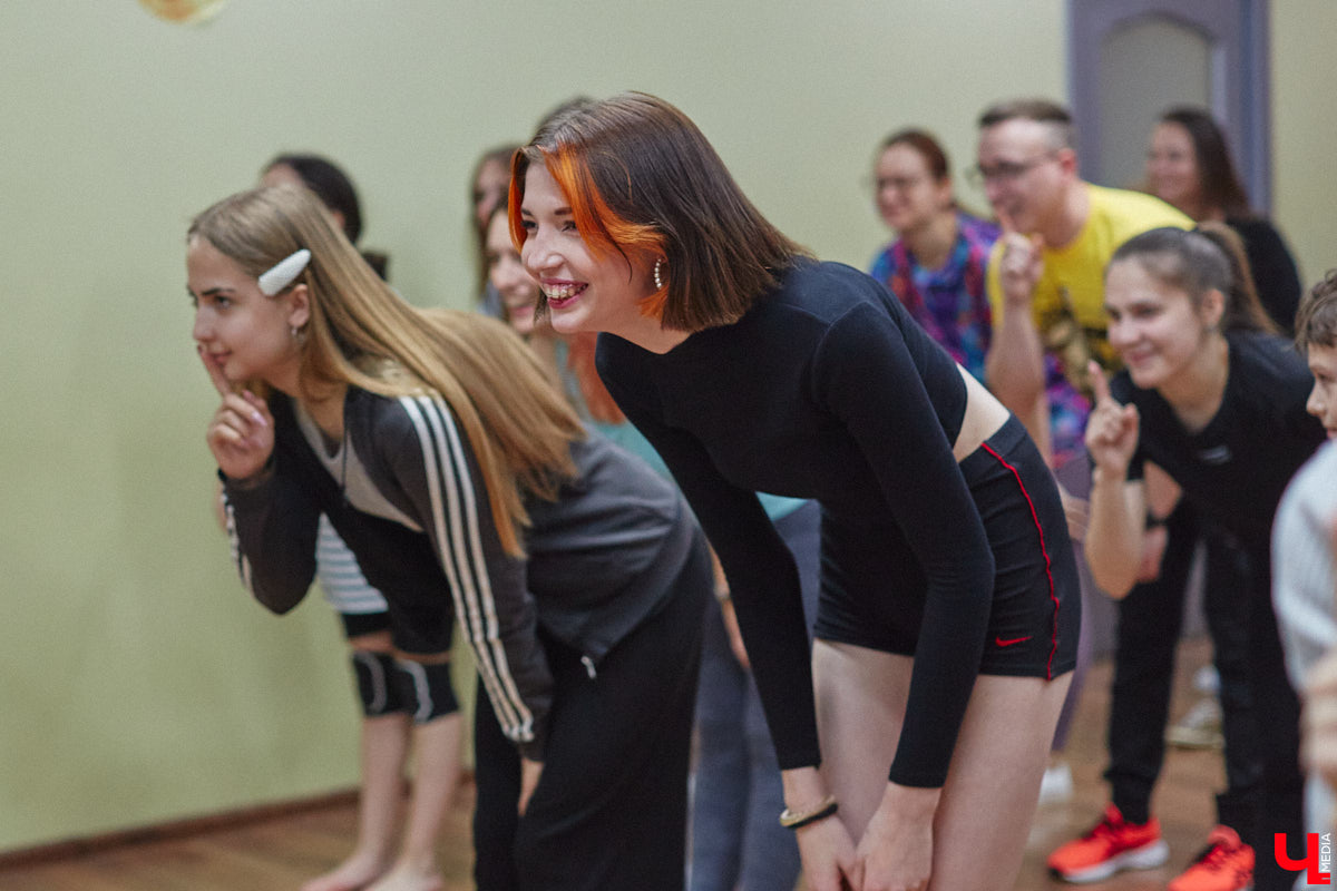 Не знаете, как провести вечер пятницы? Тогда посетите отчетный концерт двух творческих пространств Владимира. На сцену выйдут ученики и преподаватели танцевальной академии LaViDanza и лаборатории музыки Muzlab.PRО. Это стоит увидеть!