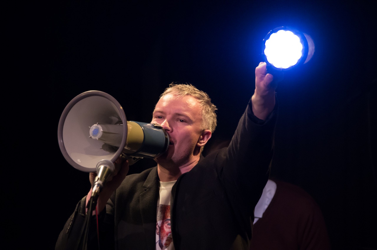 Фантастику любят все: от мала до велика. Но сегодня речь пойдет не про иные миры, а про родной 33-й регион. Именно в нем разыгрались удивительные события, которые отразил в своих работах местный писатель Алексей Михайлов, чья книга в 2021 году была признана лучшей во Владимирской области в номинации «Детская литература».