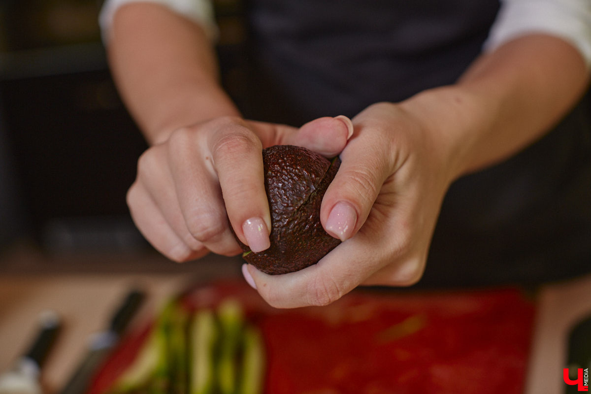Внезапно! Создатель первого во Владимире цветочного супермаркета раскрыла нашему изданию секрет, какие цветы можно есть без риска для здоровья и какое меню обеспечит бодрость на весь день и при этом поможет сохранить фигуру.