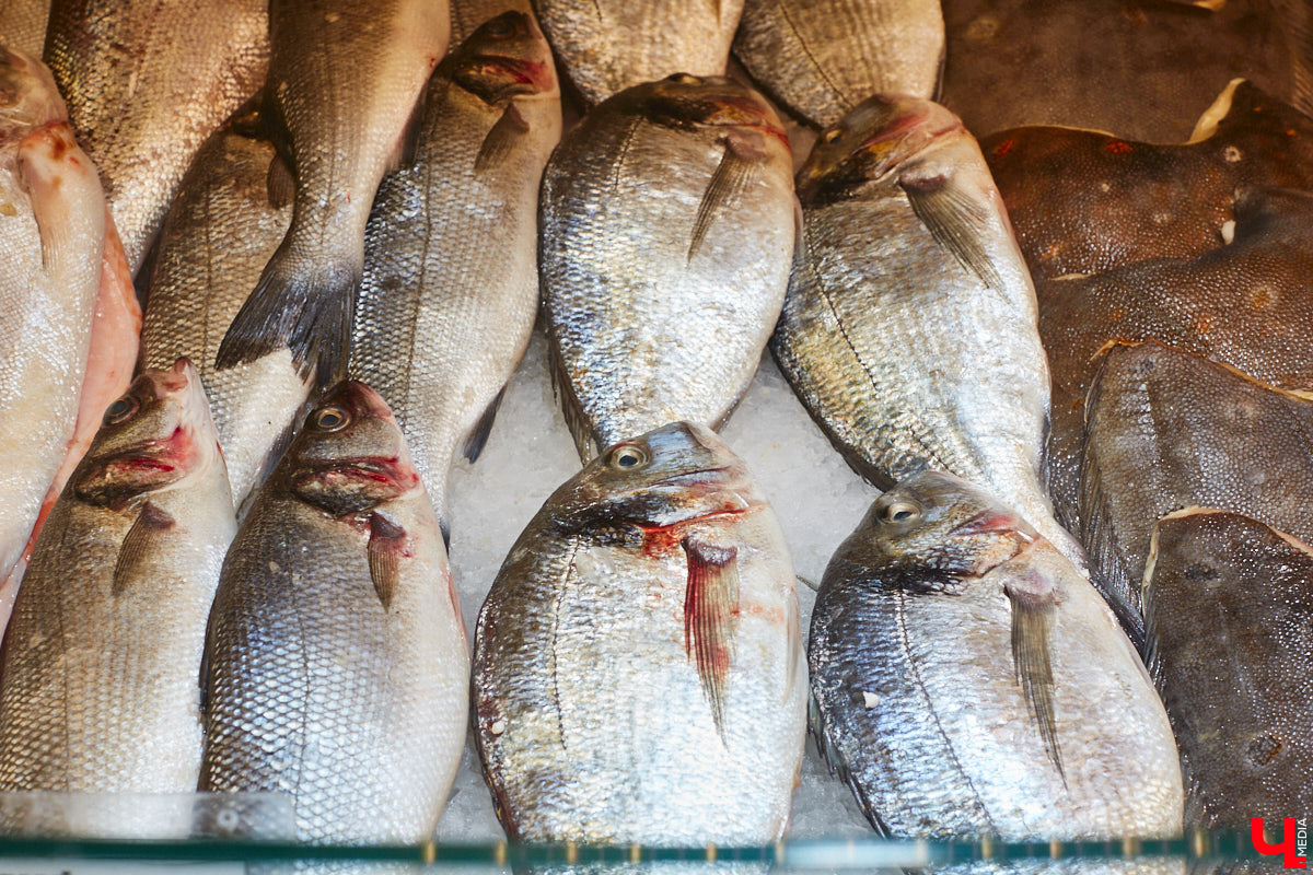 Кто-то ЗОЖ высмеивает, как группа «Ленинград», кто-то считает его ерундой и историей про отварную грудку. Но для некоторых правильное питание не тюрьма строгого режима, а яркий мир вкуса и разнообразия. Сидеть на ПП без чувства голода и с чистой совестью реально? Об этом мы поговорили с нутрициологом Надеждой Тихомировой, прогуливаясь по местному супермаркету.