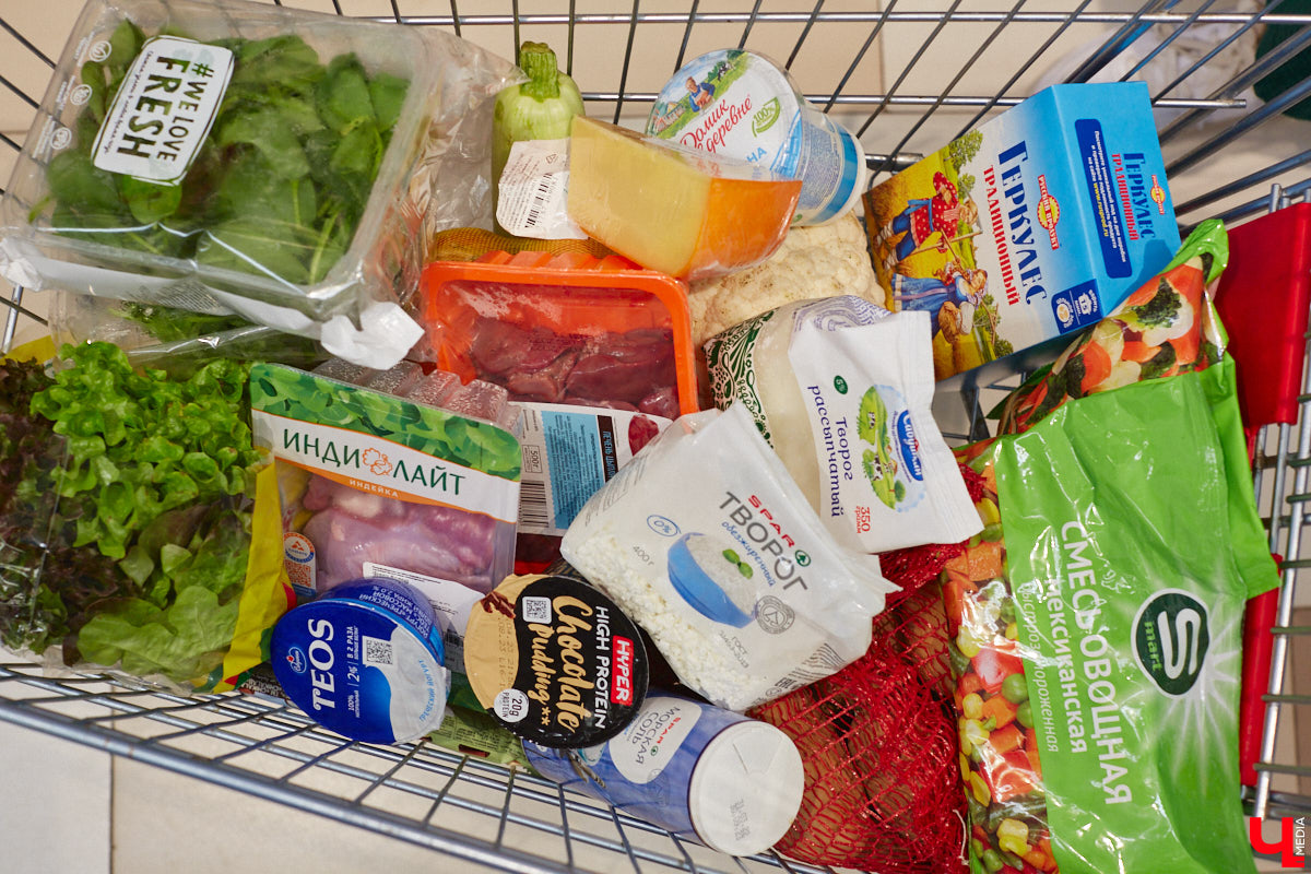 Кто-то ЗОЖ высмеивает, как группа «Ленинград», кто-то считает его ерундой и историей про отварную грудку. Но для некоторых правильное питание не тюрьма строгого режима, а яркий мир вкуса и разнообразия. Сидеть на ПП без чувства голода и с чистой совестью реально? Об этом мы поговорили с нутрициологом Надеждой Тихомировой, прогуливаясь по местному супермаркету.