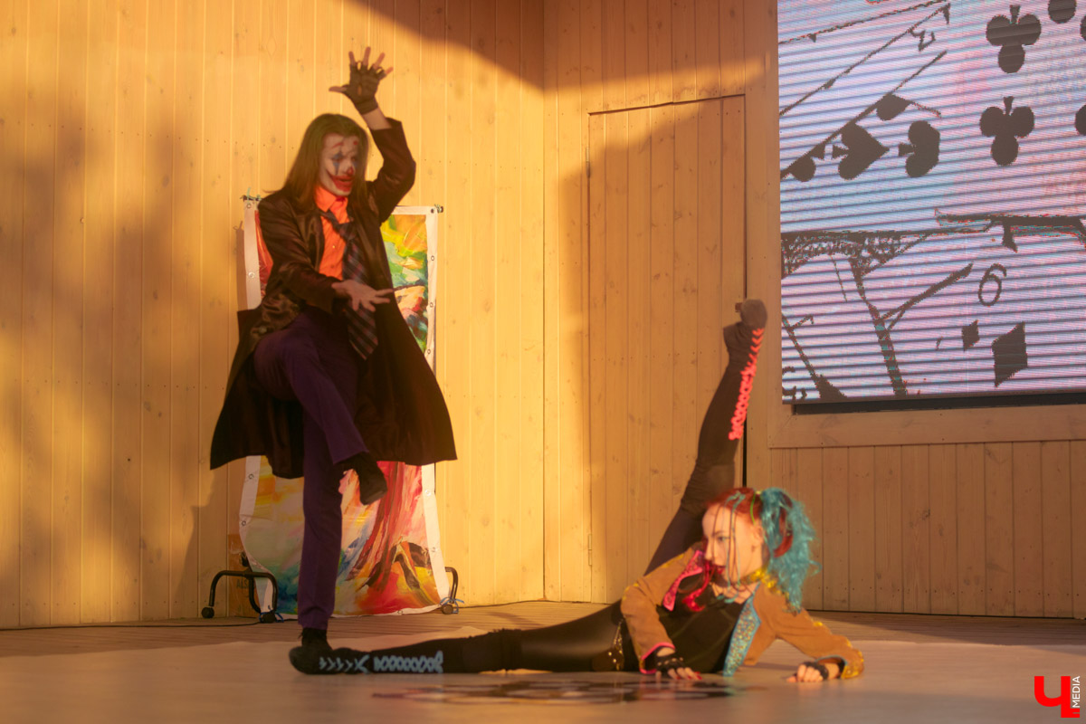 Все, кто не захотел сидеть дома в пятницу вечером и отправился на территорию гастромаркета на Студеной горе, стали свидетелями концерта, на котором музыка и танцы сплелись в одно целое. По итогу все его участники устроили дружный флешмоб. Если вы пропустили сие мероприятие, тогда листайте наш фоторепортаж.