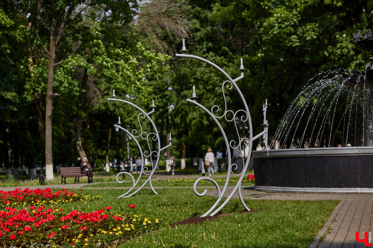 На календаре первый день лета. И пусть жары пока нет, водные феерии уже притягивают к себе жителей и гостей Владимира. «Ключ-Медиа» проверил состояние тех, что расположены недалеко от центра города.